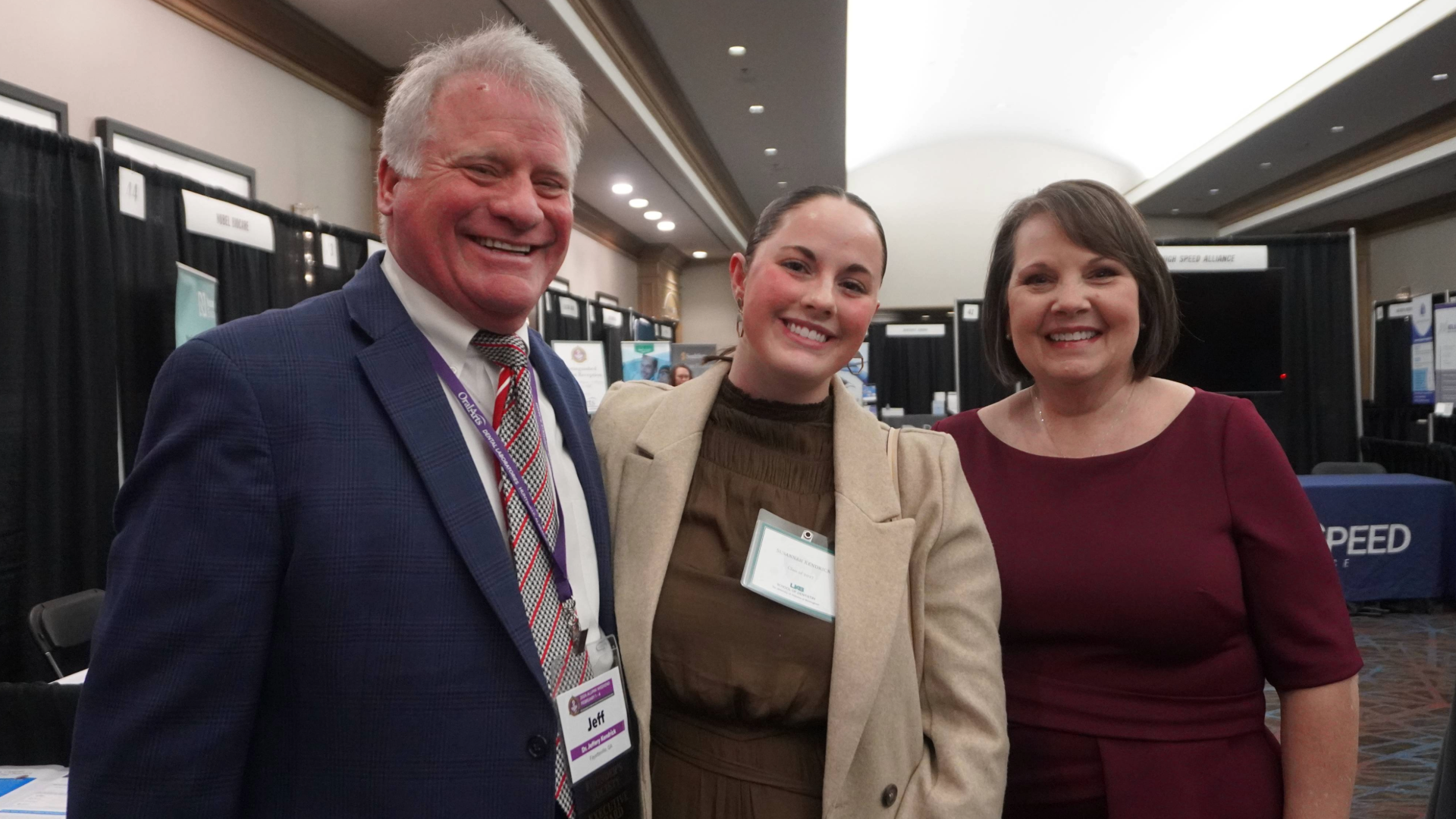 Dr. Kendrick alumni of SOD with daughter Susannah Kendrick student at SOD and her mother at Alumni Weekend 2024