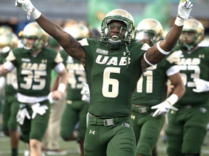 Where to buy UAB merch so you can 'Be Seen in Green' - The Reporter